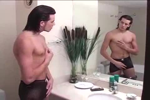 Carlos Morales Wanks His shlong