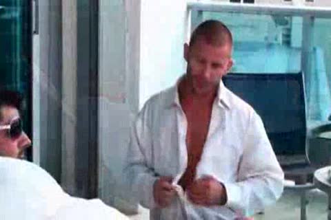 Zeb Atlas pounds Brenn Wy*S