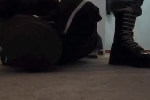penis-sucker Vs Skin: bj, Bootlick, lots of sperm In face hole