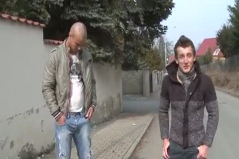 young Brothers sucking enormous knob