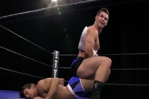 Muscle Wrestling two