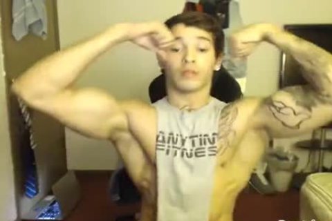 Muscle Bro jack off
