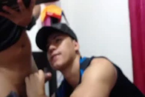 Straight twink sucking Her friend´s 10-Pounder