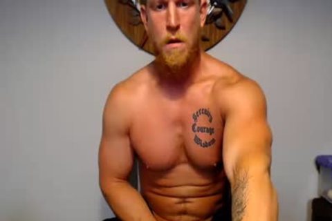Blond muscular man Masturbates In Live