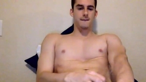muscular fellow Showing His nipples And weenie In cam