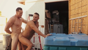 Hot House - Piercing smashed by balls stud