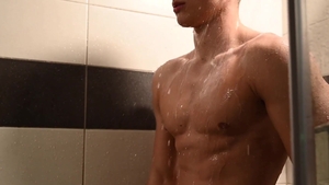 East Boys: Muscle perfect amateur hard in the shower