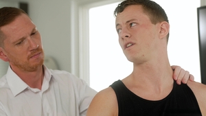 Family Dick: Hairy Brody Delights Aaron's Quiff