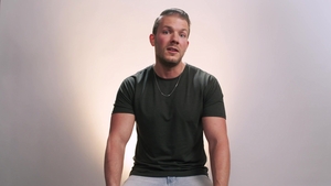 How Men Orgasm: Jacking Off with a Brunette
