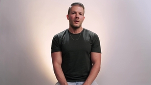 How Men Orgasm: Jacking Off with a Brunette